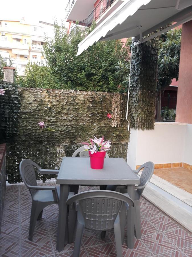 Holiday House Marlin Giardini Naxos Ngoại thất bức ảnh