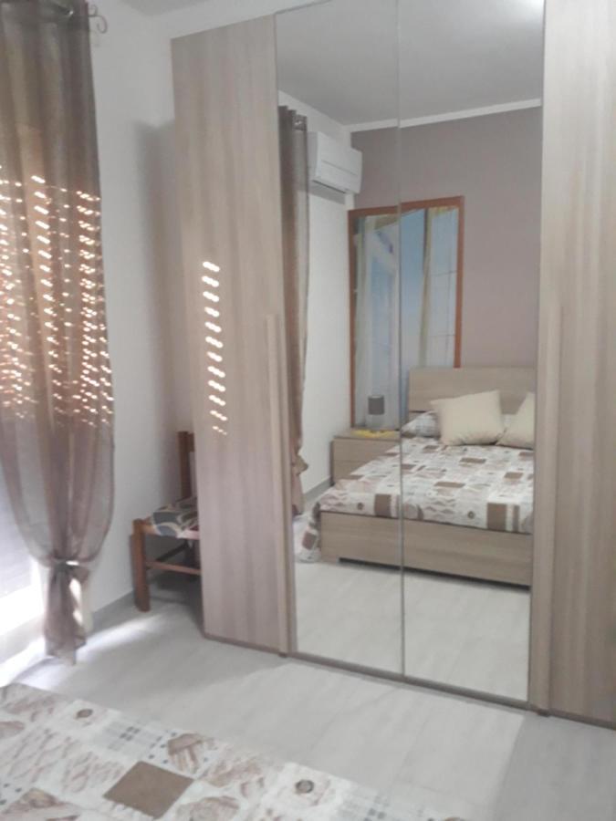 Holiday House Marlin Giardini Naxos Ngoại thất bức ảnh