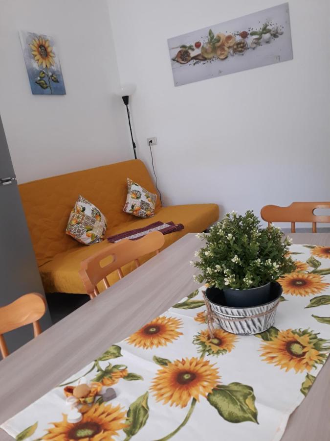 Holiday House Marlin Giardini Naxos Ngoại thất bức ảnh