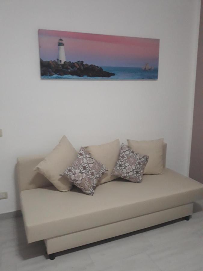 Holiday House Marlin Giardini Naxos Ngoại thất bức ảnh