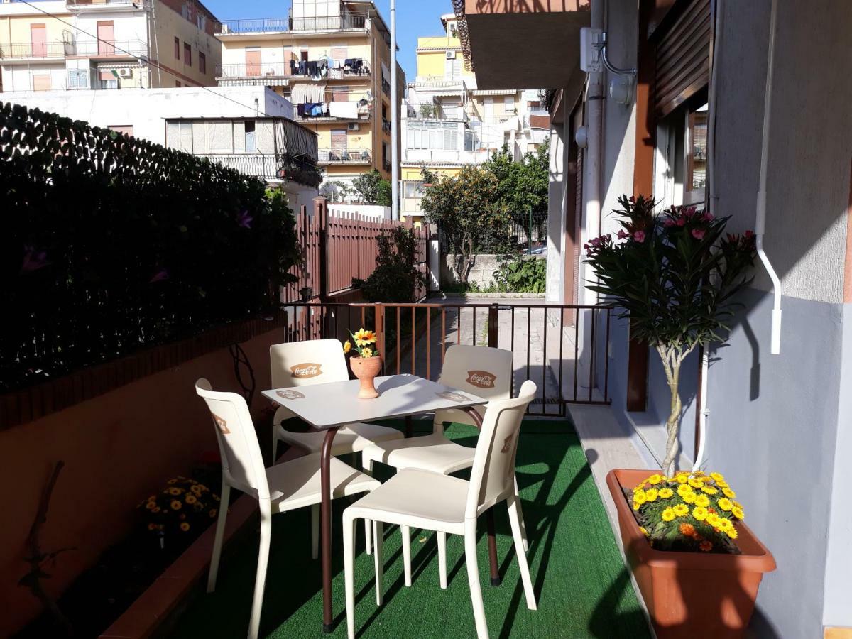 Holiday House Marlin Giardini Naxos Ngoại thất bức ảnh