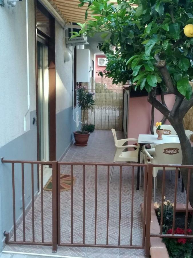 Holiday House Marlin Giardini Naxos Ngoại thất bức ảnh