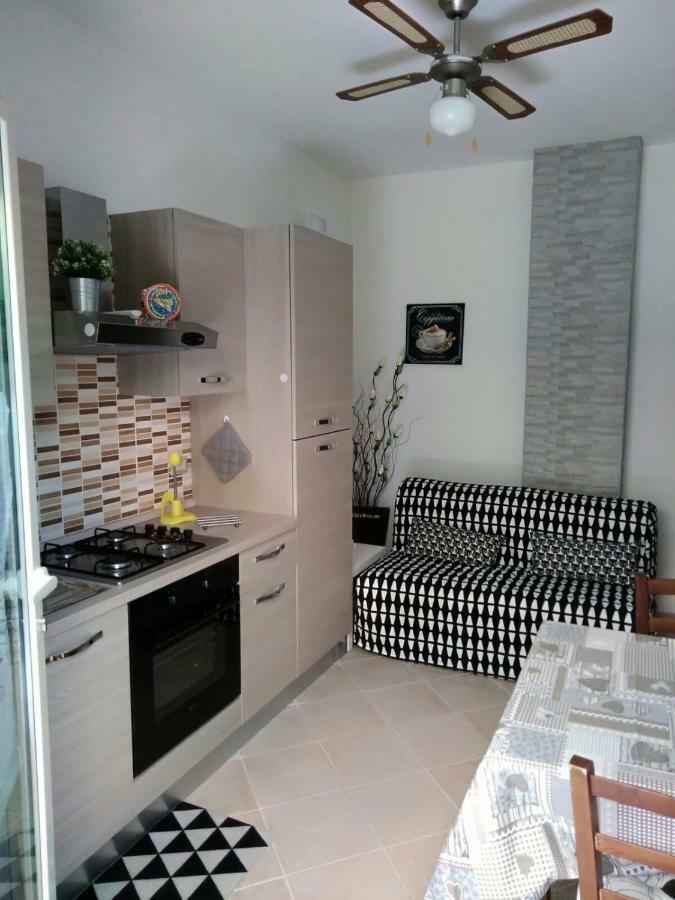 Holiday House Marlin Giardini Naxos Ngoại thất bức ảnh