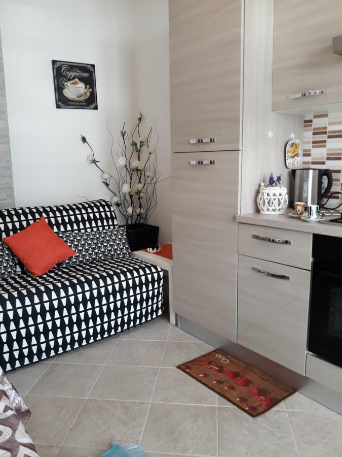 Holiday House Marlin Giardini Naxos Ngoại thất bức ảnh